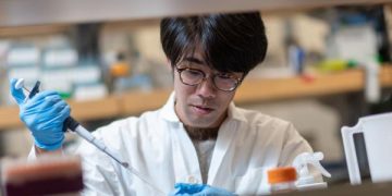 UBC–led biomedical innovation hub to accelerate development and manufacturing of lifesaving medicines for Canadians